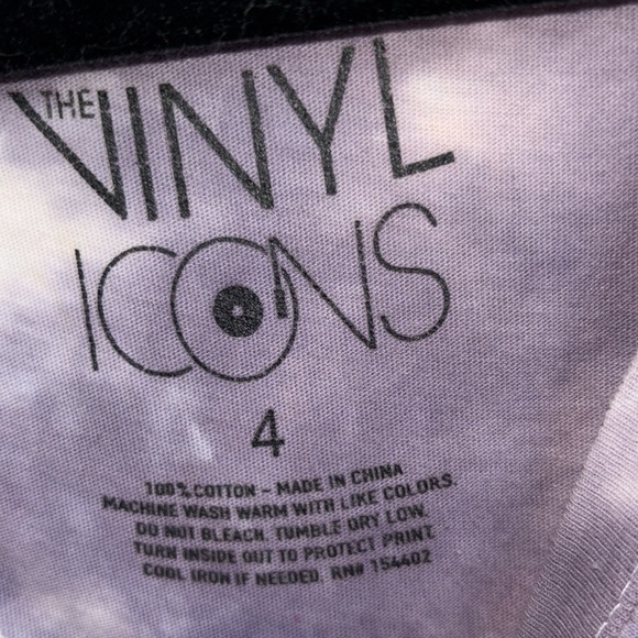 Torrid purple tie-dye kiss short sleeve graphic T-shirt. Size 4X. EUC. - Picture 3 of 5